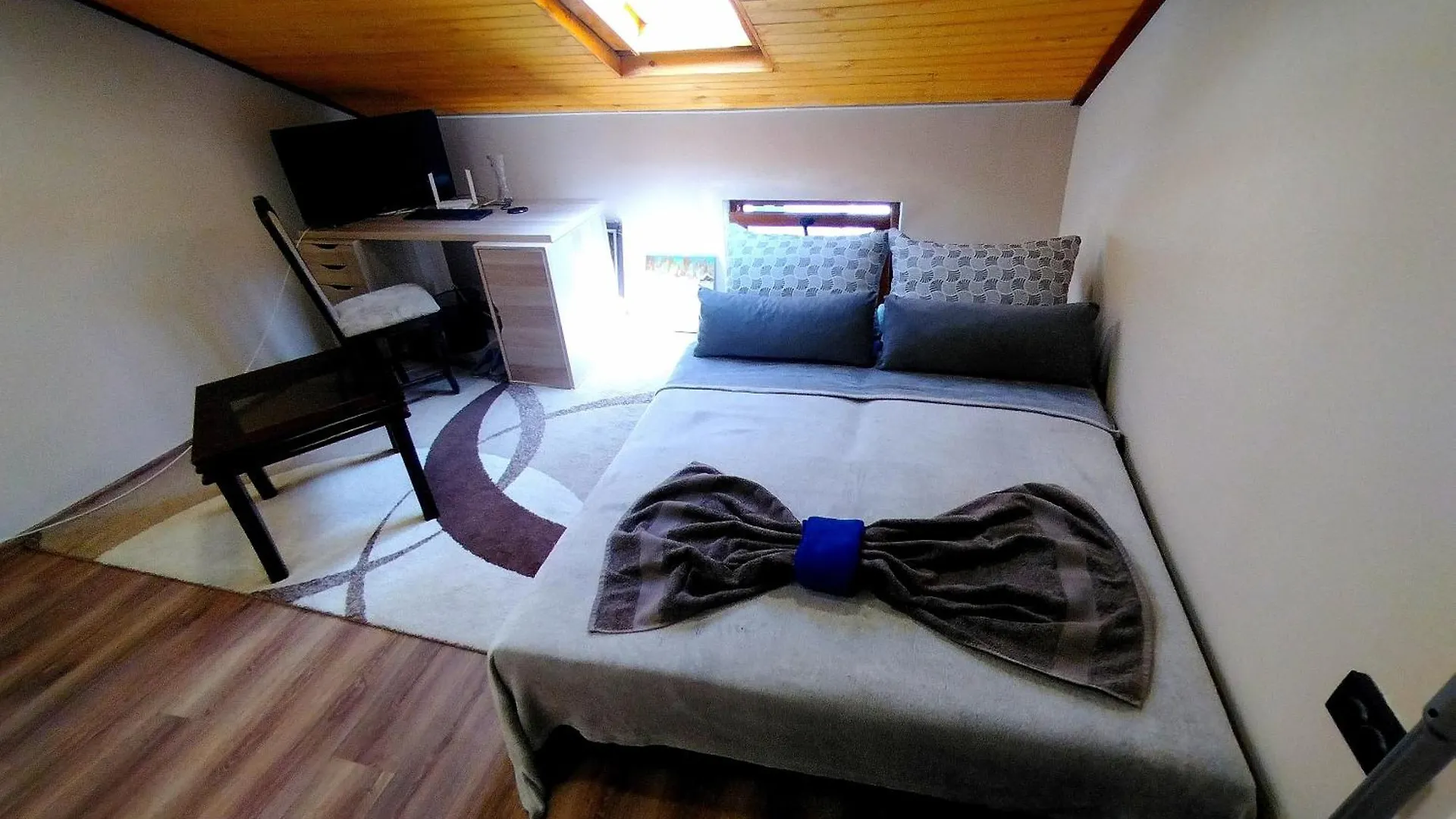 Low Budget Apartment With Breakfast 바르나