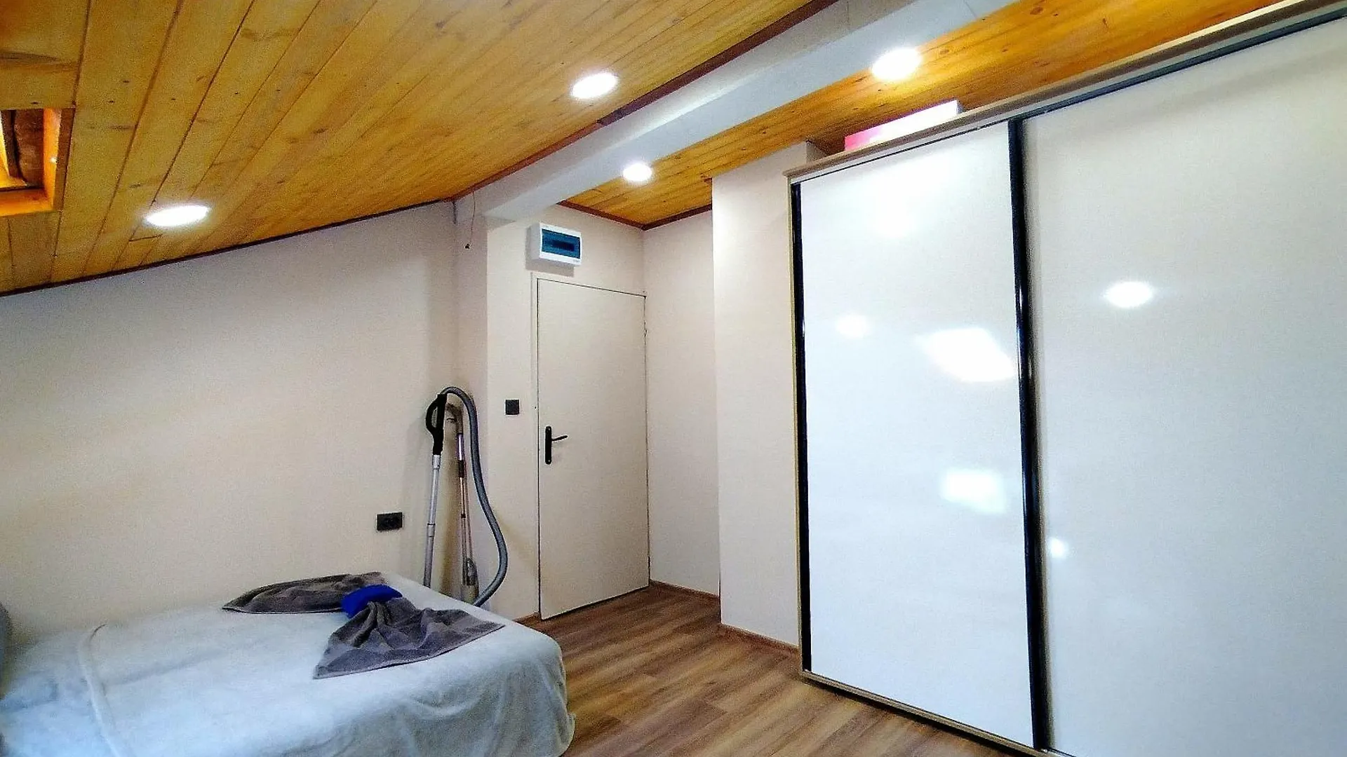 Low Budget Apartment With Breakfast 바르나