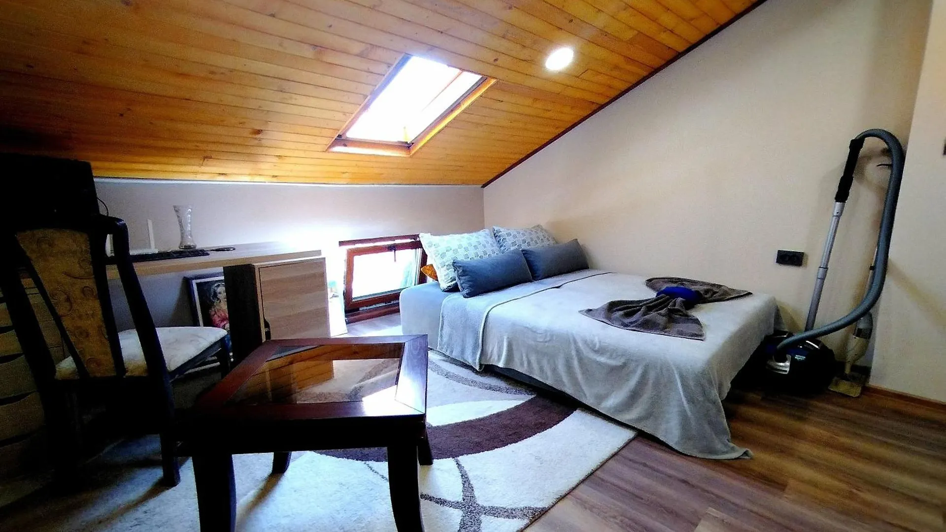 Low Budget Apartment With Breakfast 바르나